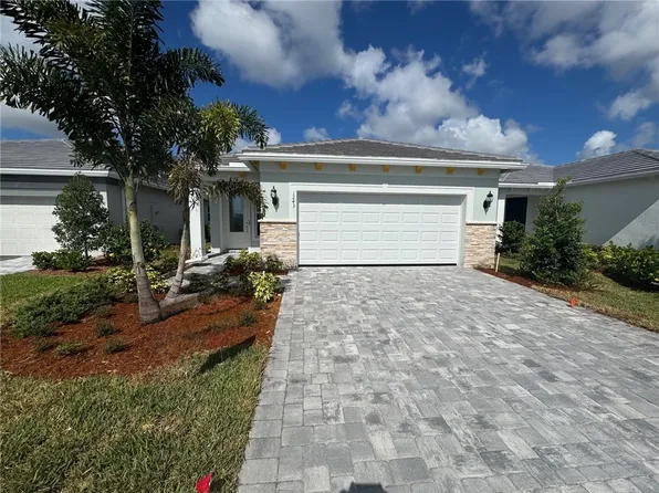1243 Haven Circle Hallmark #35, Vero Beach, FL 32960