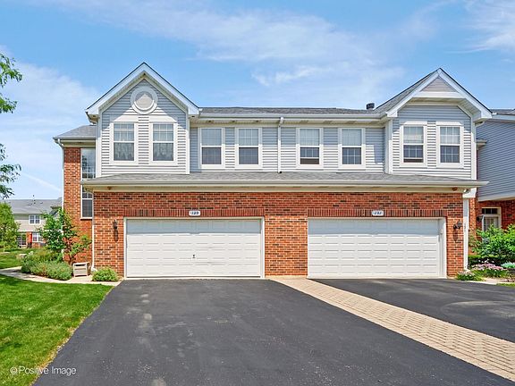 2nd image of 129 Chestnut Hills Cir #129