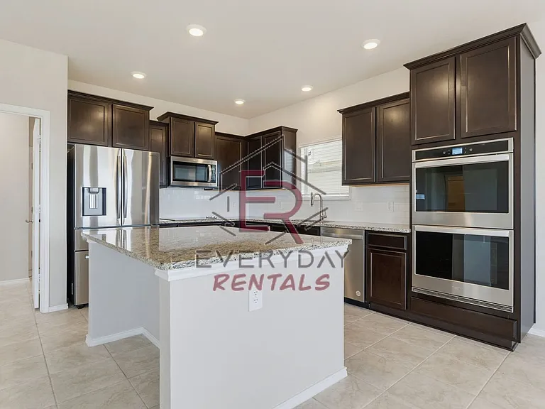2102 Gadwall Way — Photo 6
