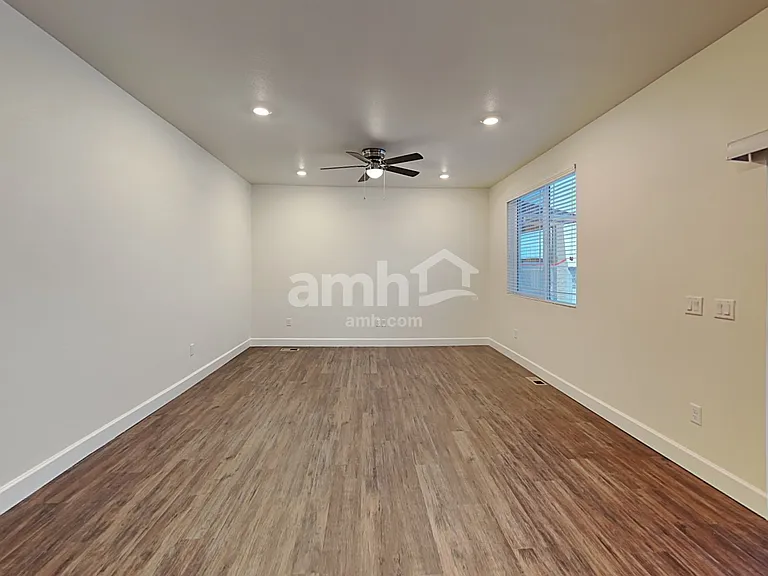 14922 W 82nd Pl — Photo 7