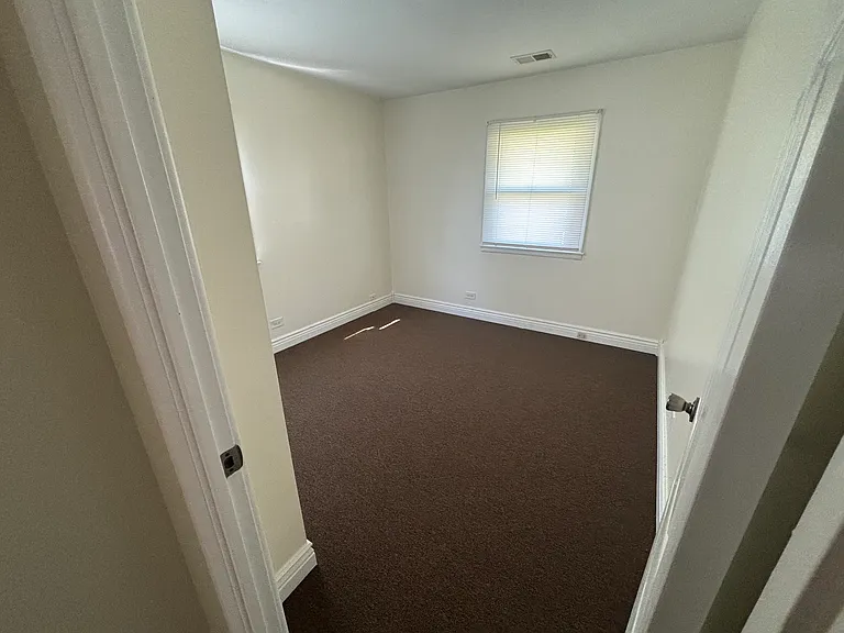 15219 Highland Ave — Photo 13