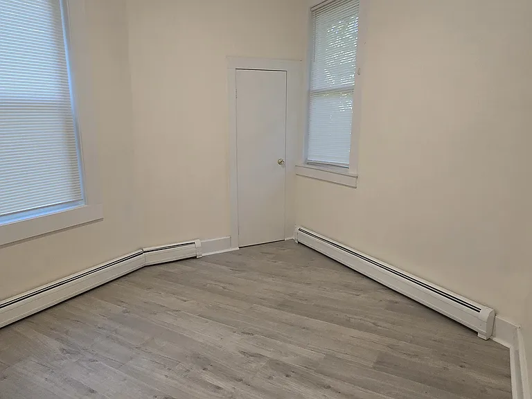 81 W Main St — Photo 15