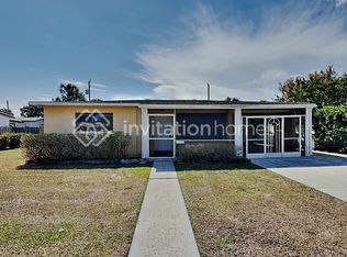 526 Foresteria Dr, Lake Park, FL 33403