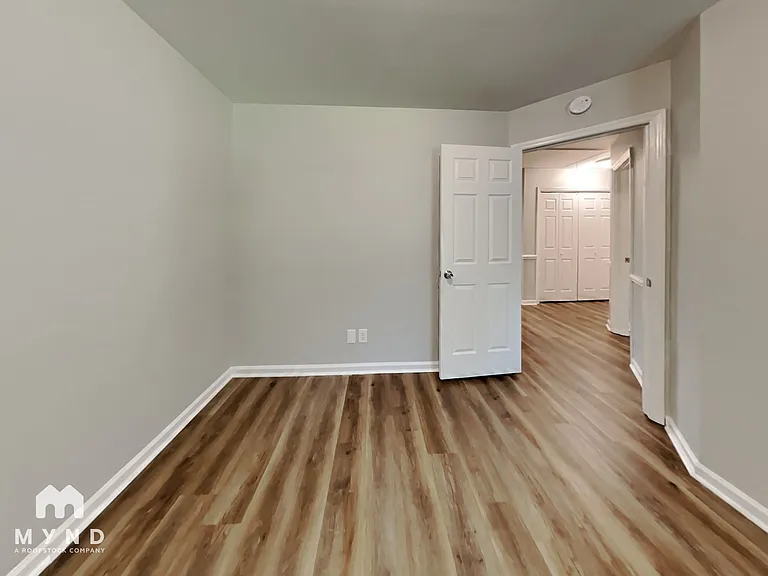 523 Rockvale Ct — Photo 18