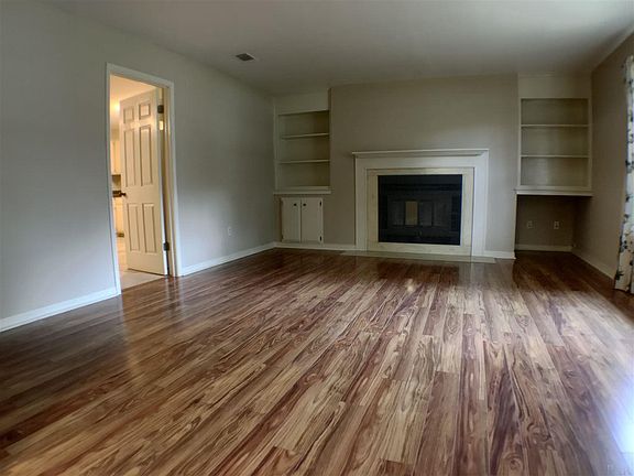 4th image of 1185 Norton Dr