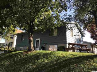 1400 N 4th St, Quincy, IL 62301