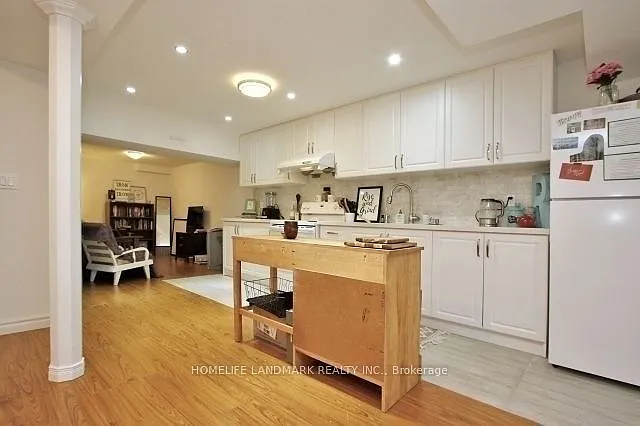 30 Thatcher Cres #-BSMNT — Photo 6