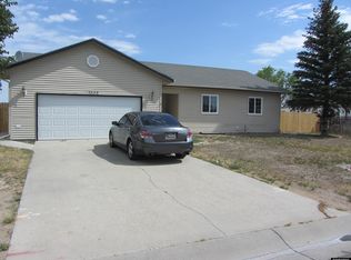 1138 Riverbend Dr, Douglas, WY 82633