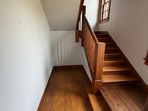 3rd image of 1010 NW 34th St