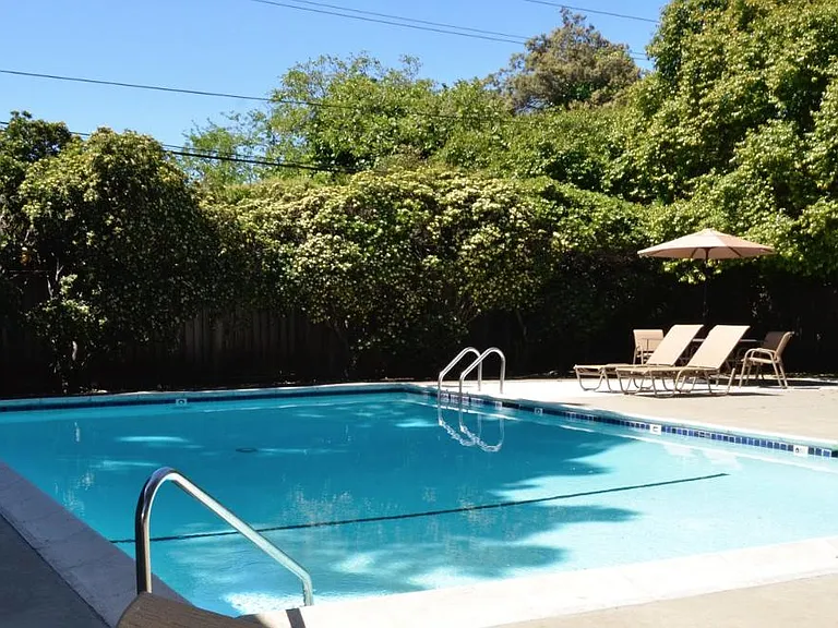 1034 Colorado Ave — Photo 8