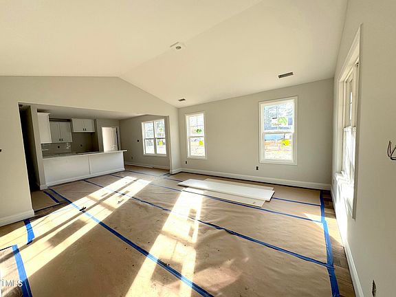 2nd image of 308 E Roseboro St