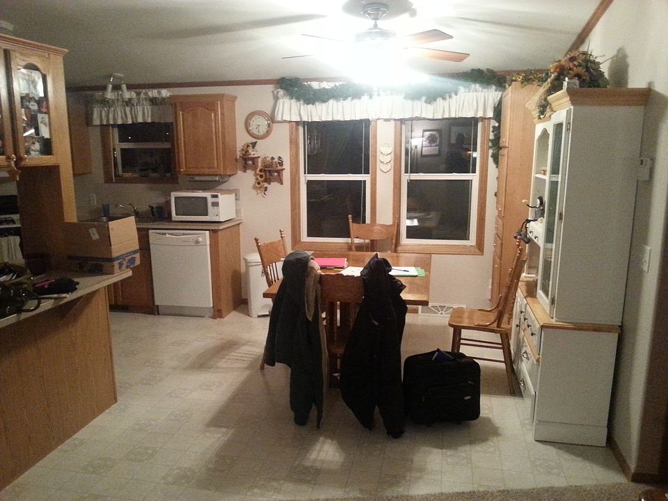 1st image of 75 Meggan Dr