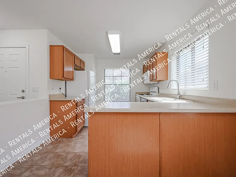 29120 N Yellow Bee Dr — Photo 11