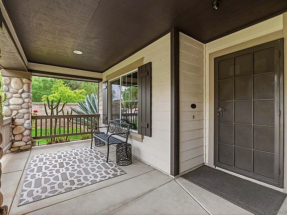 5th image of 3204 Meadow Creek Ln