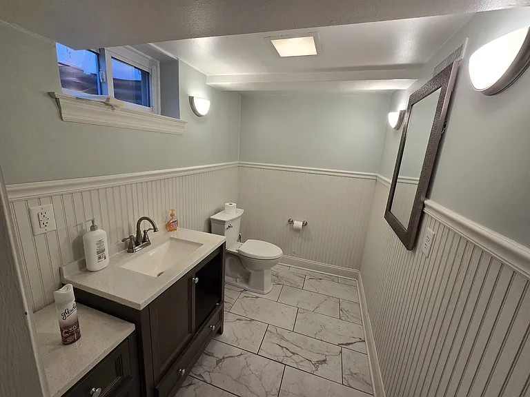 216 S Spring St — Photo 8