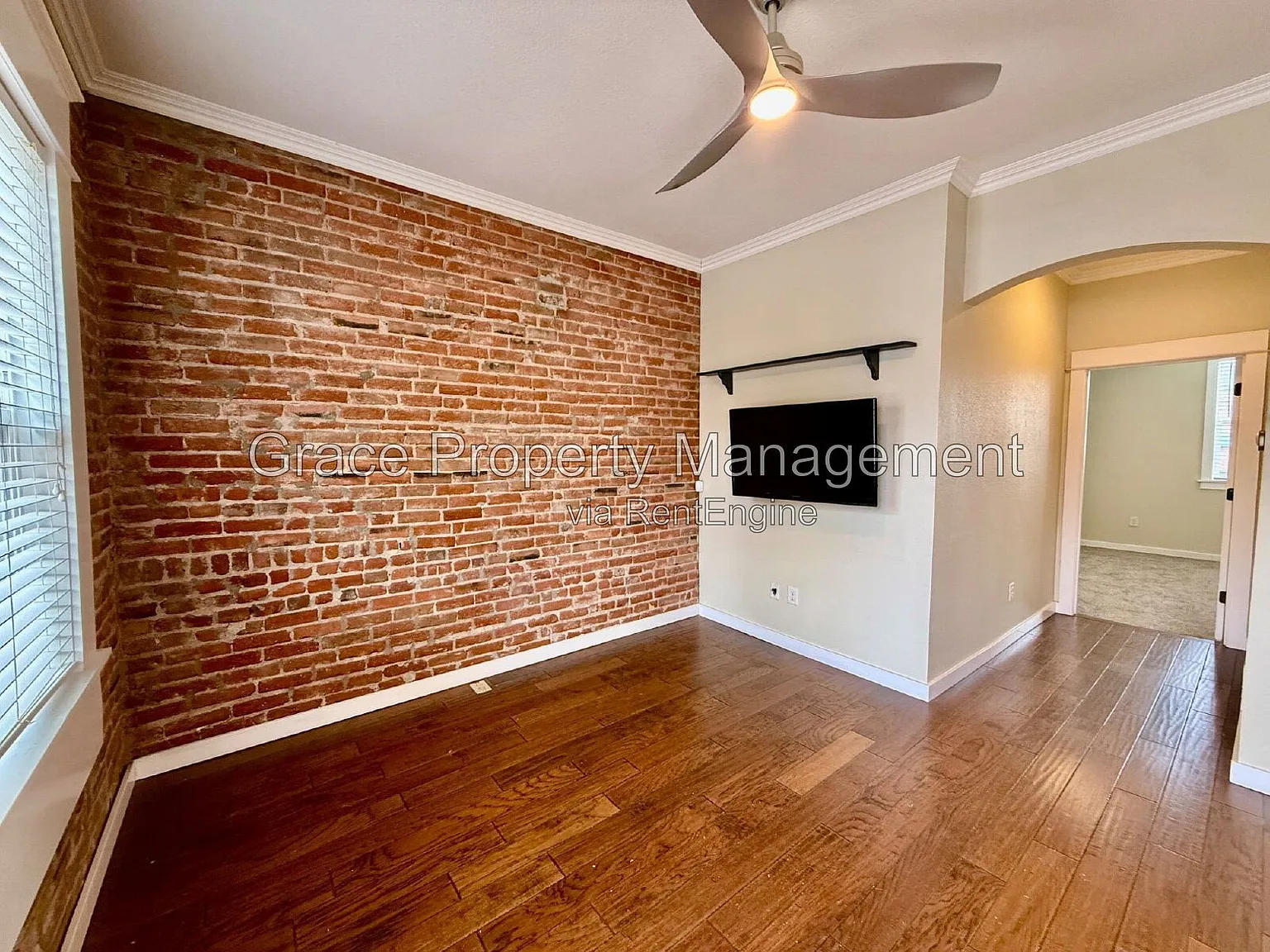 2 bed, 2.0 bath, 942 sqft, $2,695 — Photo 3