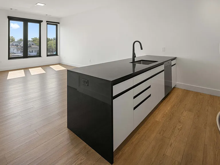 Fairfield Station Lofts — Photo 11