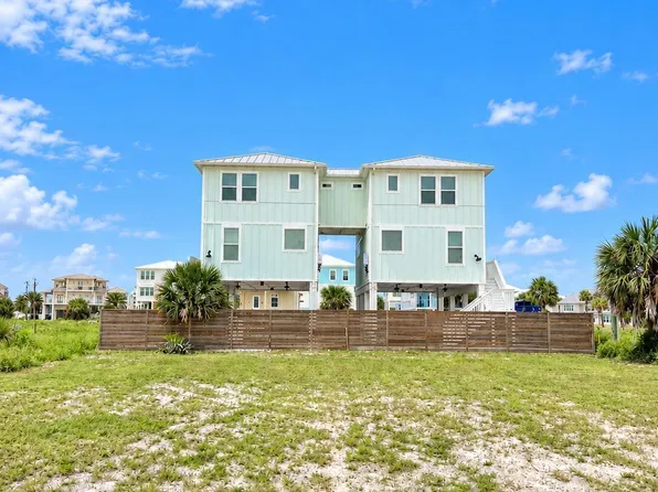 114 41st St, Mexico Beach, FL 32456