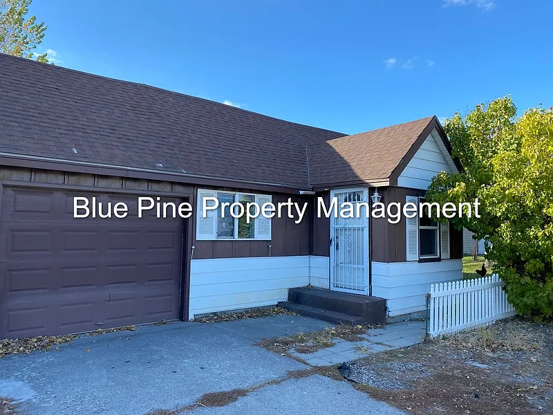 2 bed, 1.0 bath, 850 sqft, $1,095 — Photo 1