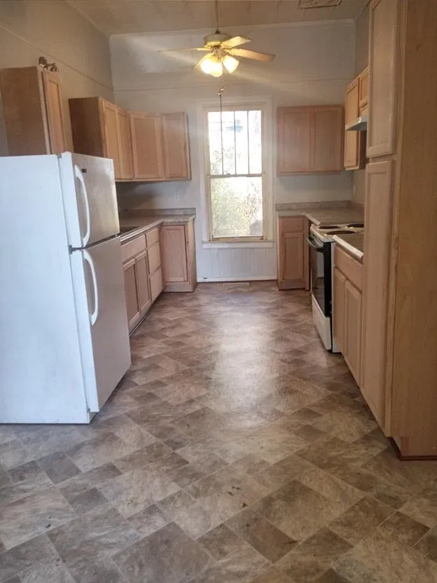 4 bed, 1632 sqft, $1,200 — Photo 4