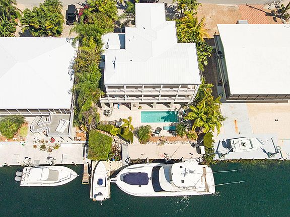 4th image of 132 Harbor Ln