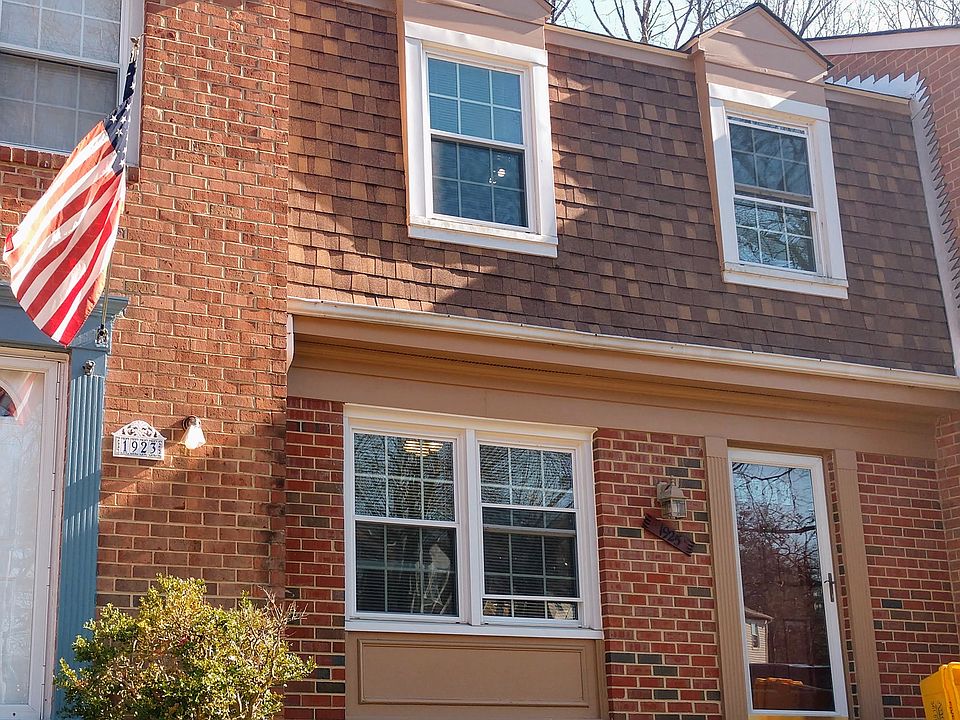 1st image of 1925 Mariner Ln