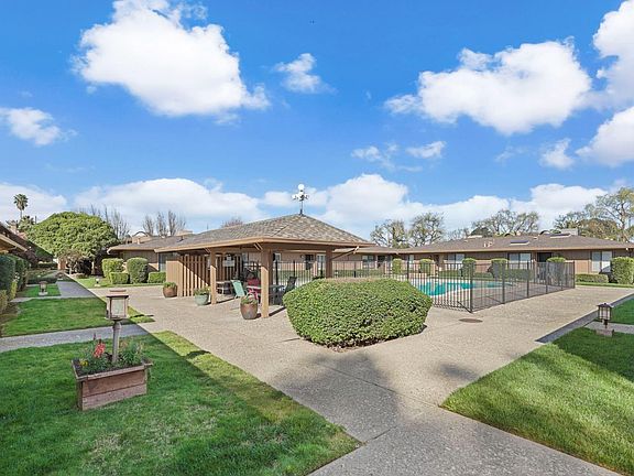 4th image of 1077 Rivara Rd #104