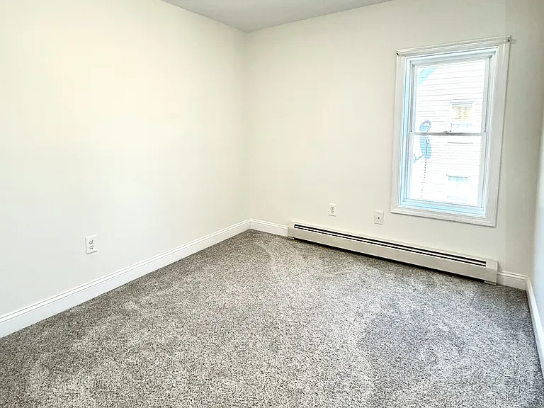 29 Elm St #B — Photo 15