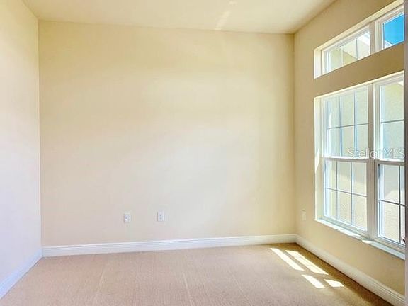 3rd image of 1229 Forest Hills Dr