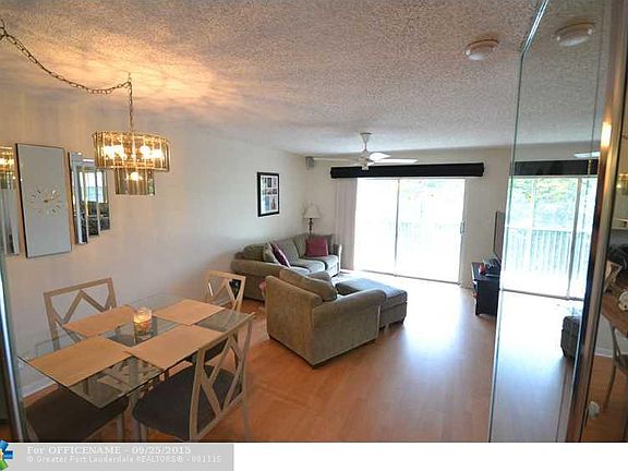 3rd image of 8820 Royal Palm Blvd APT 202-4