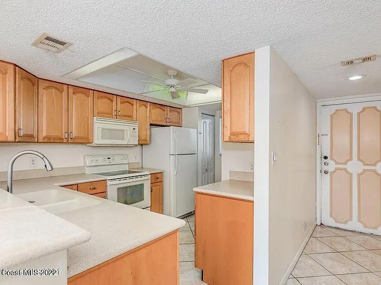 1595 N Atlantic Ave #209 — Photo 6