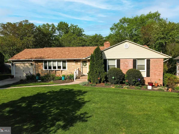 12329 Pretoria Dr, Silver Spring, MD 20904