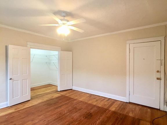 2nd image of 4866 N Magnolia Ave APT 204