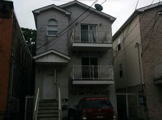 197 Armstrong Ave, Jersey City, NJ 07305