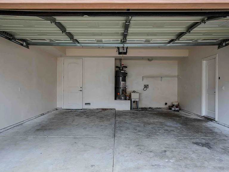 2460 Newport Blvd #G — Photo 19