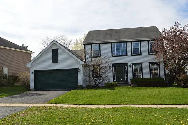 1225 Meadowlark Ln photo 1