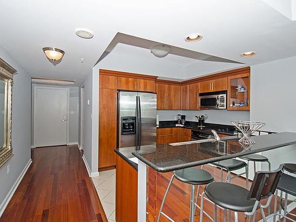 2nd image of 401 SW 4th Ave APT 1504