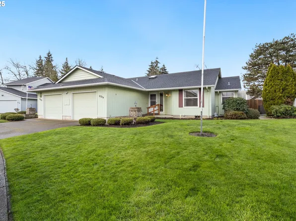 2744 Dayna Ln, Eugene, OR 97408