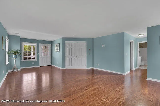 42 Pitney Ave — Photo 36