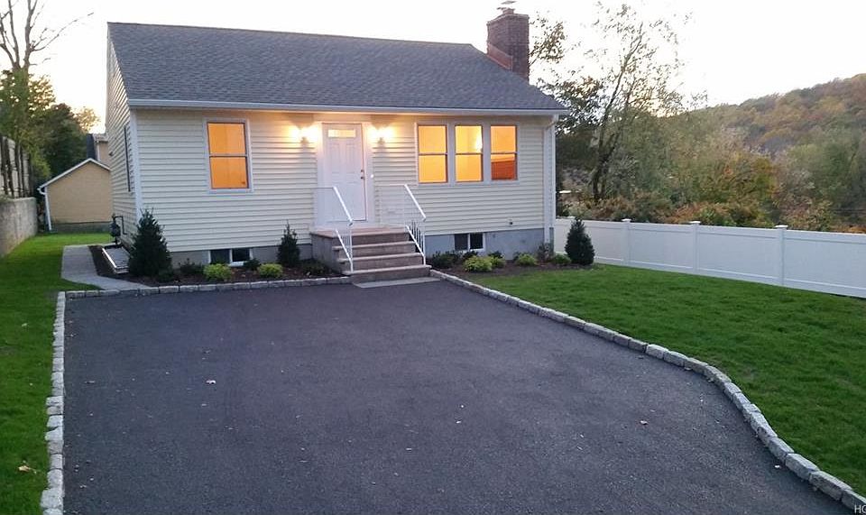 1st image of 60 Washington Pl