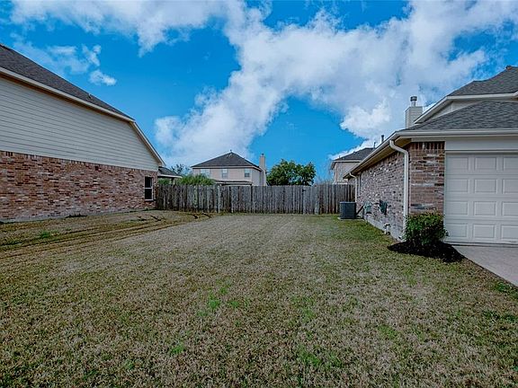 5th image of 7303 Shade Ct