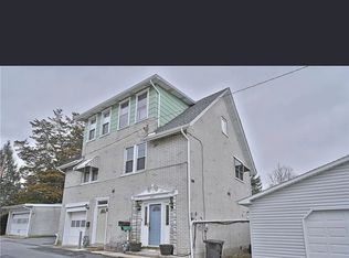 227 Strawberry St, Catasauqua, PA 18032