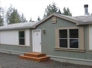 46 Lewis Rd W, Seabeck, WA 98380
