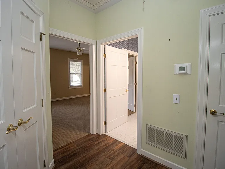 2220 Montclair Dr — Photo 25