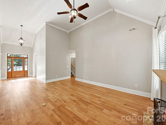 3rd image of 9024 Garrison Rd