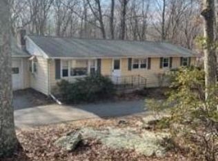 17 Ben Merrill Rd, Clinton, CT 06413
