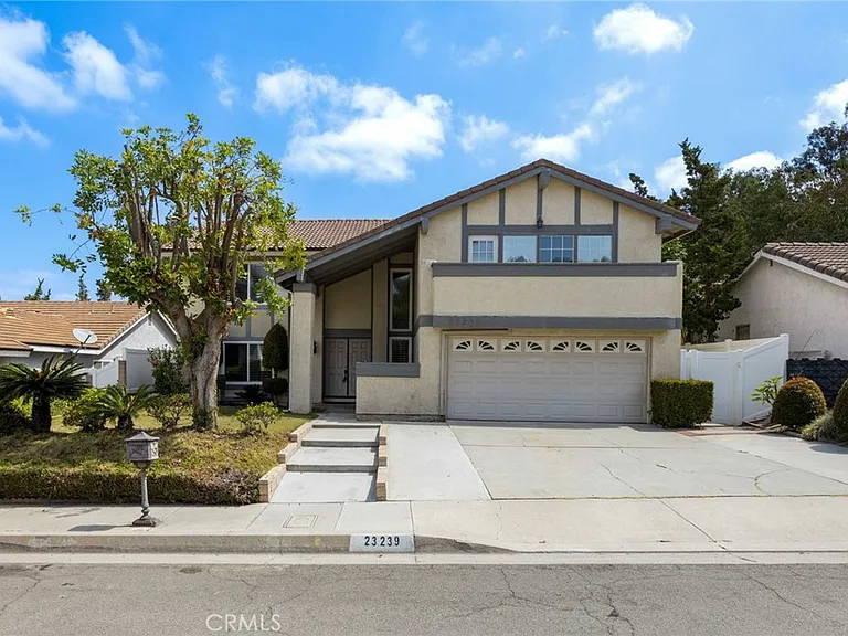 23239 Forest Canyon Dr — Photo 1