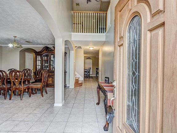 5th image of 12011 Ballardvale Ln