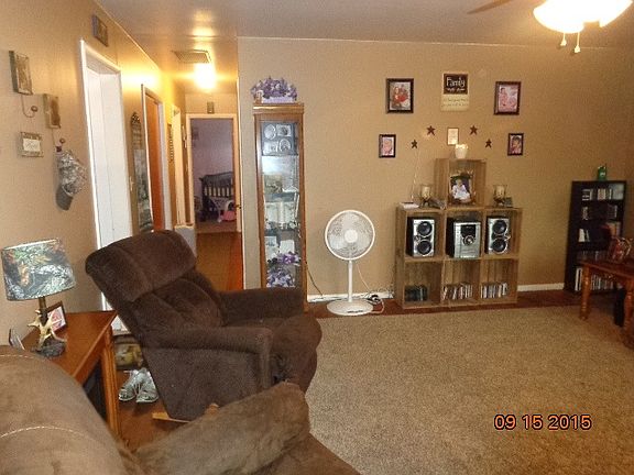 4th image of 802 Berkley Dr