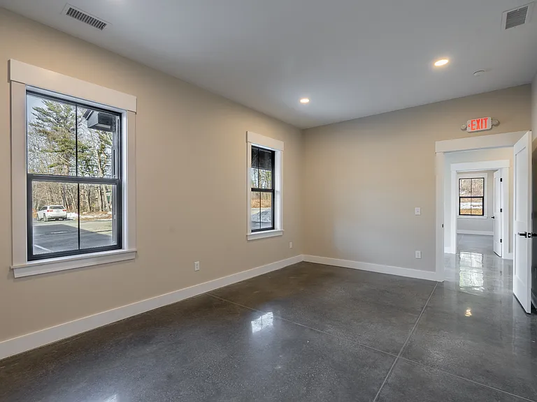 128 Greenview Dr #101 — Photo 4